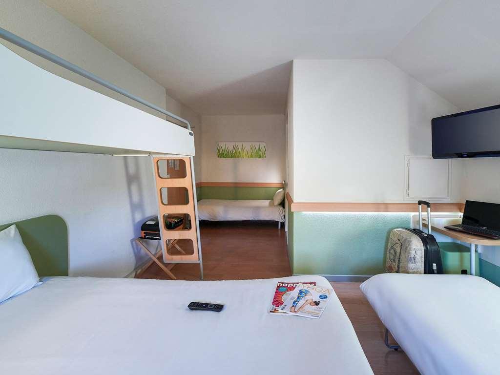 Ibis Budget Cholet Centre Номер фото