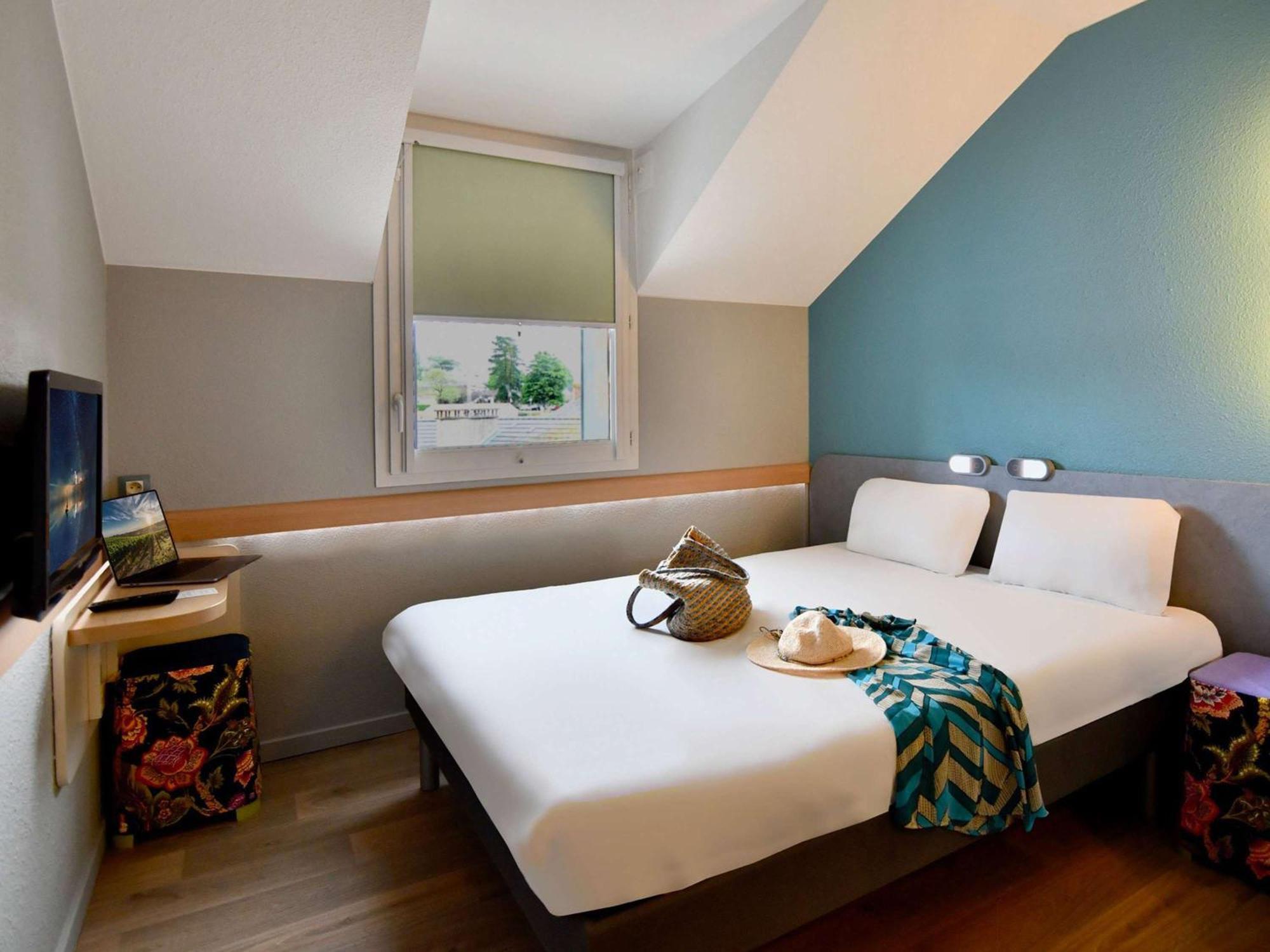 Ibis Budget Cholet Centre Экстерьер фото