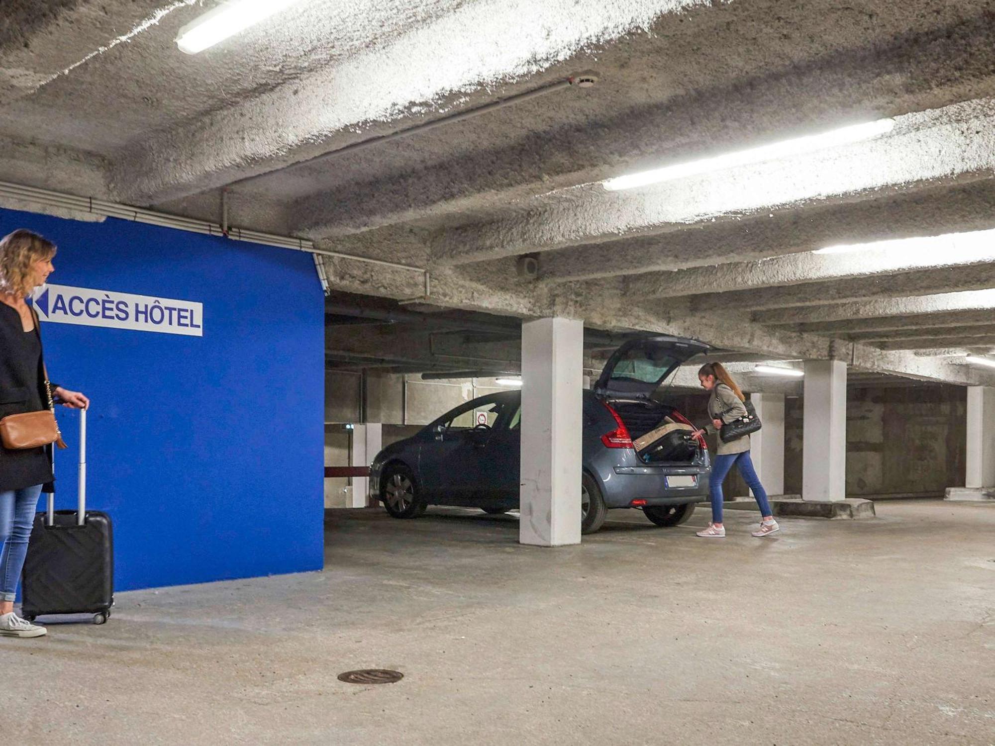 Ibis Budget Cholet Centre Экстерьер фото