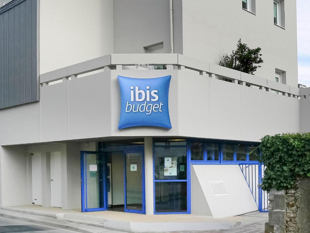 Ibis Budget Cholet Centre Экстерьер фото